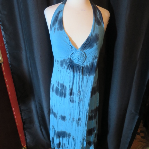 Dress - Picture 1 of 3